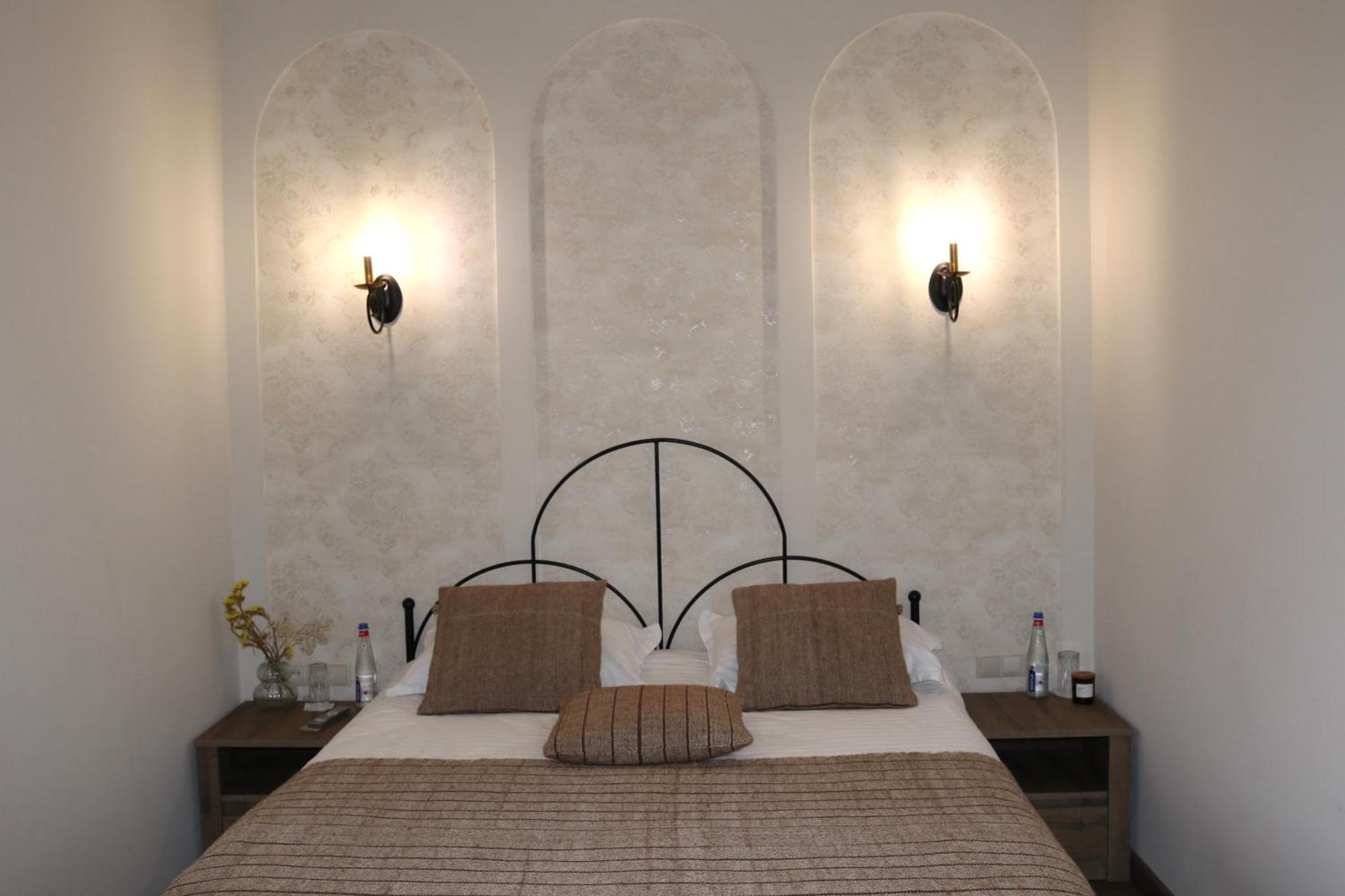 Redroof Country House Hotel Goris Rum bild